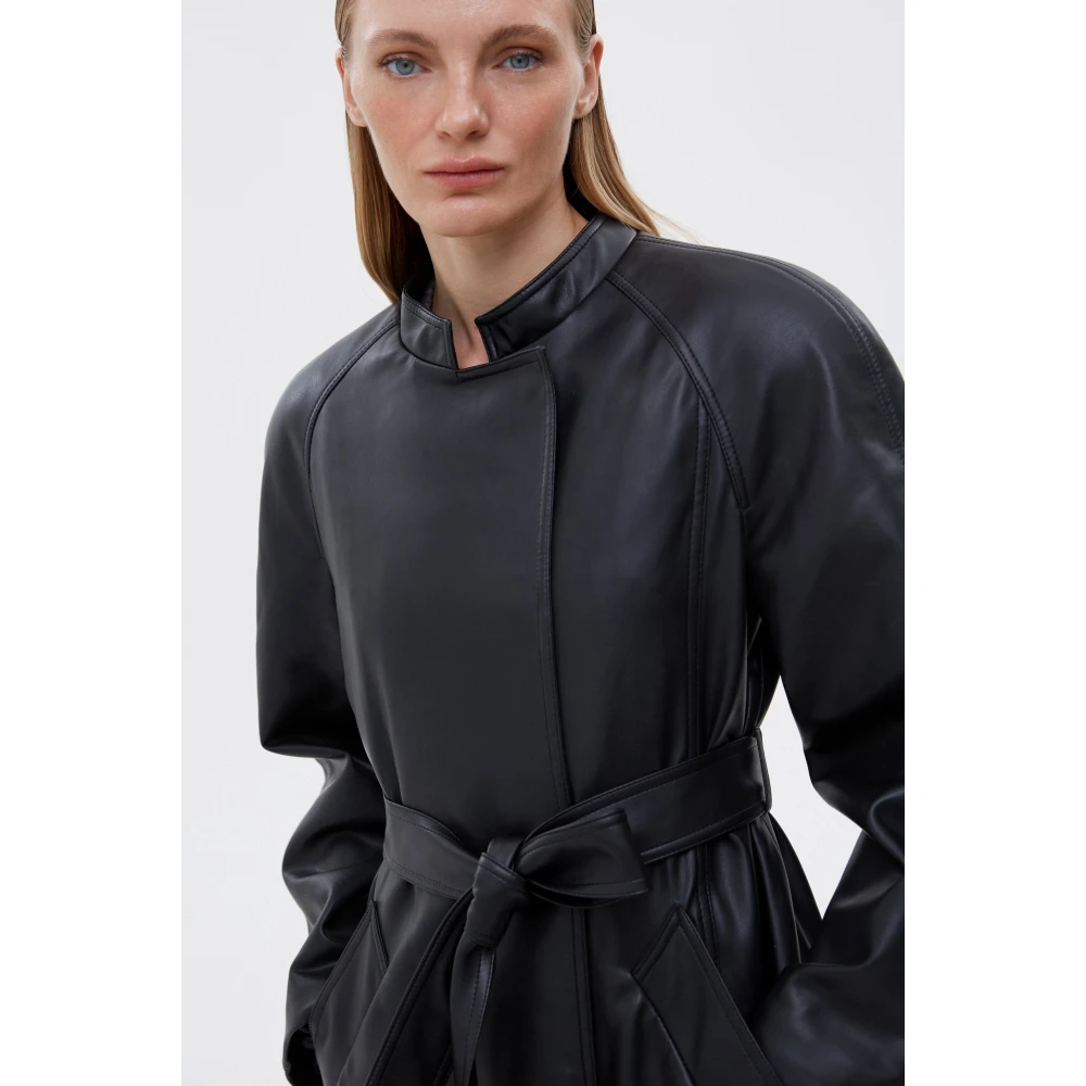 Estro Lange imitatieleren jas voor dames in het zwart Black Dames
