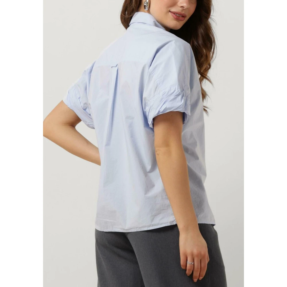 Knit-ted Lichtblauwe Casual Blouse Lizzy Blue Dames