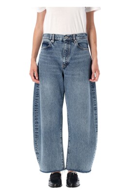 jean-taille-haute-et-coupe-large