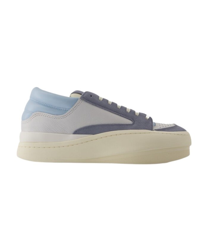 leather-low-top-sneakers