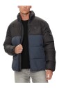 veste-noire-a-col-roule-et-fermeture-eclair