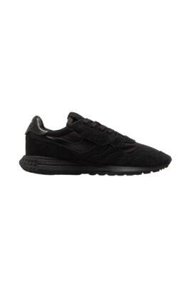 sneakers-en-cuir-noir-avec-inserts-en-daim