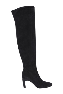 black-leather-ankle-boots-stylish-look