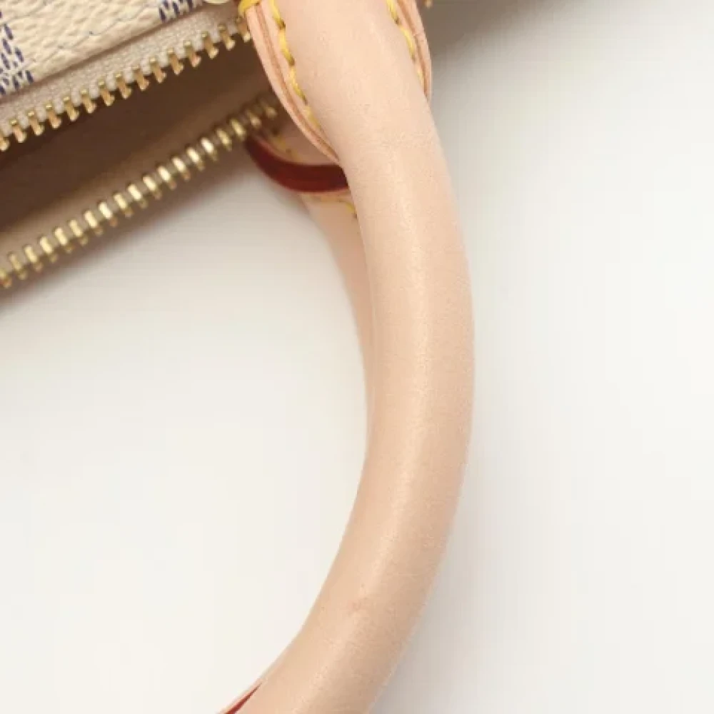 Louis Vuitton Vintage Pre-owned Leather handbags White Dames