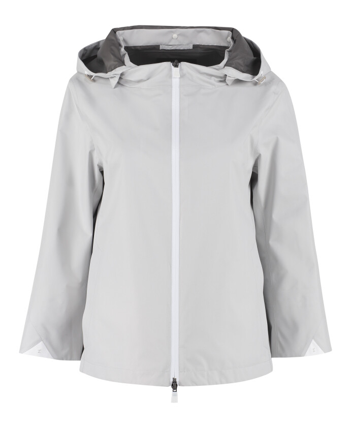 veste-a-capuche-isolee
