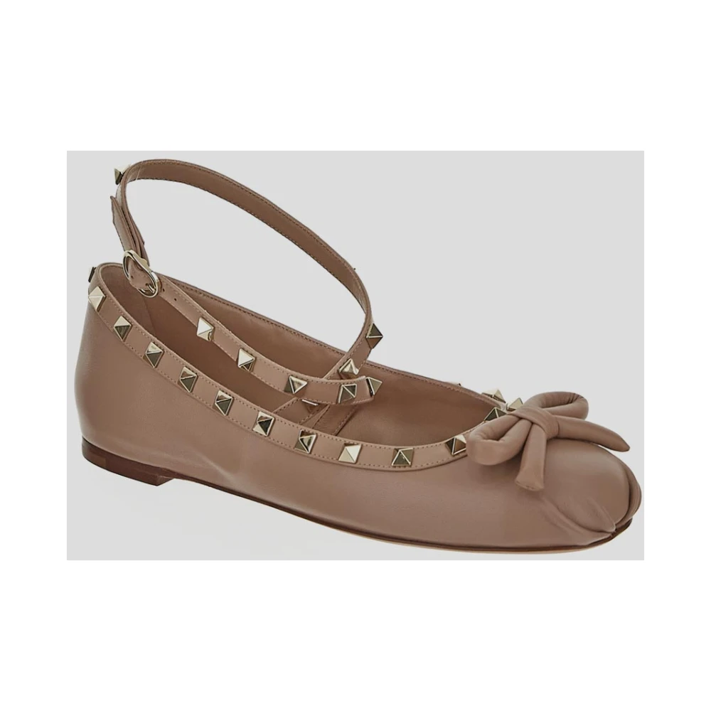 Valentino Garavani Leren Rockstud Ballerina Schoen Beige Dames