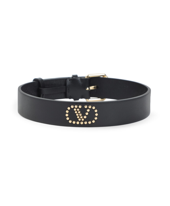 collier-en-cuir-noir-style-elegant