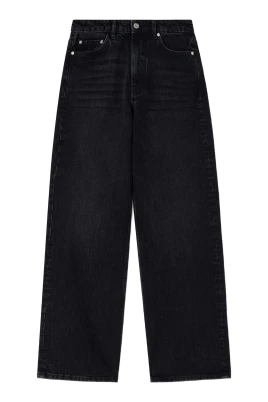 Lari Jeans