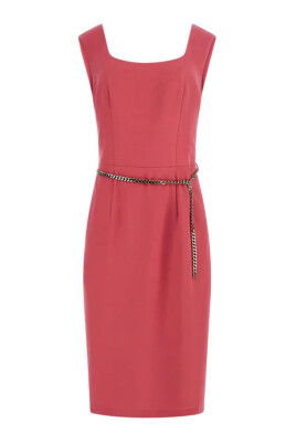 pink-dress-with-gold-belt