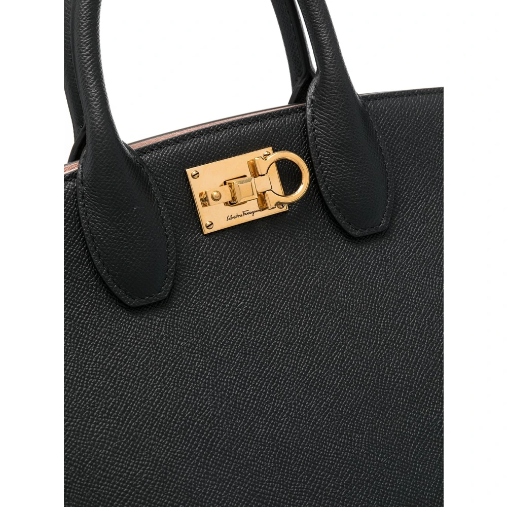 Salvatore Ferragamo Zwarte Tassen Collectie Black Dames