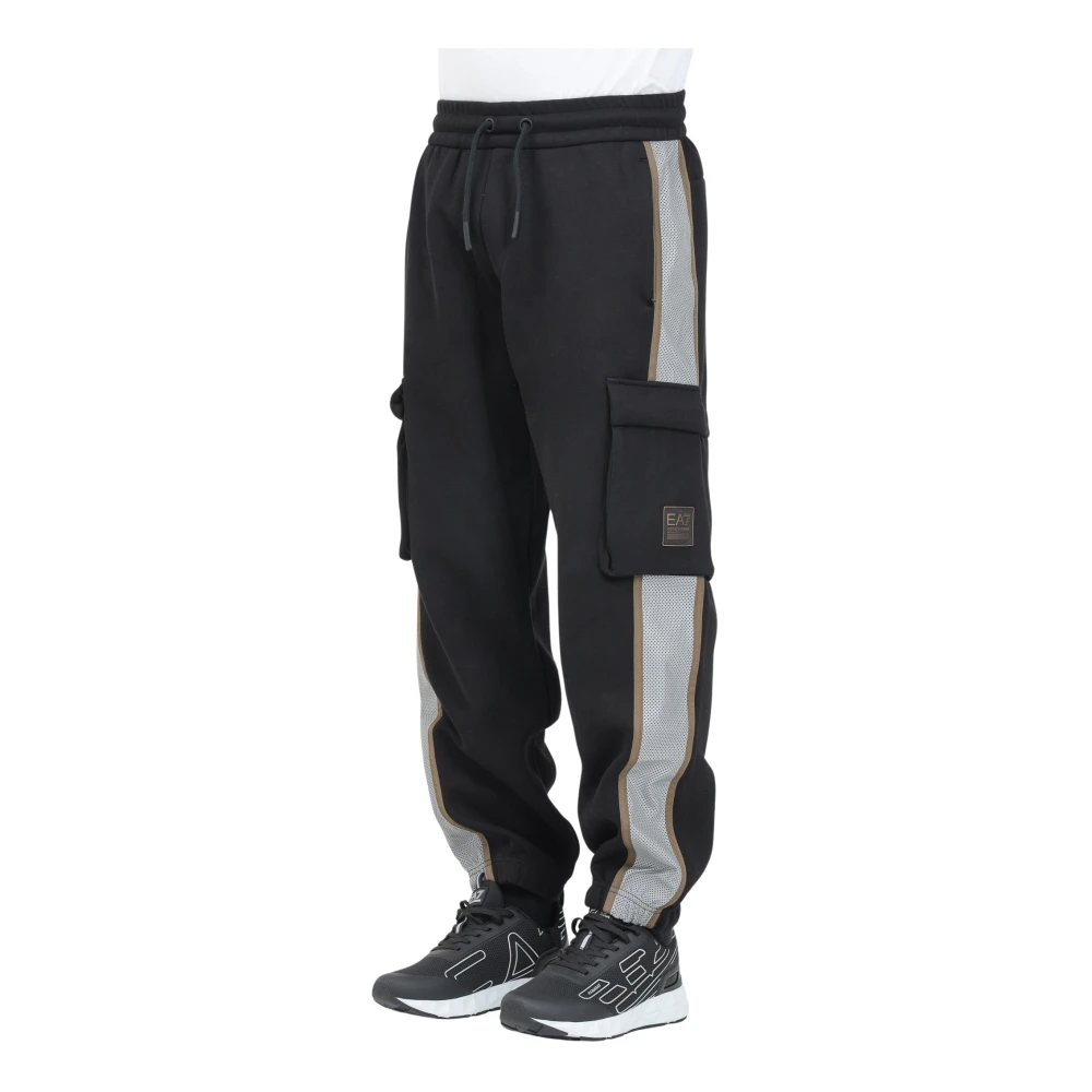 EA7 Emporio Armani Tapered fit sweatpants met cargozakken model 'ATHLETIC MIX'