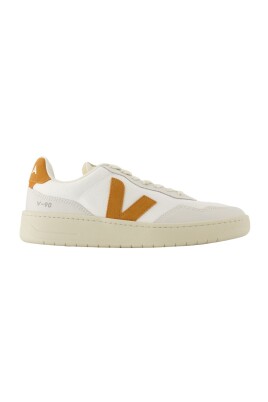 white-nylon-sneakers-round-toe