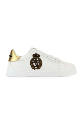 casual-sneakers-with-unique-design