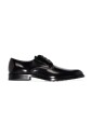 chaussures-a-lacets-noires-avec-style