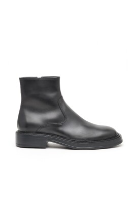 black-leather-ankle-boot-with-zipper