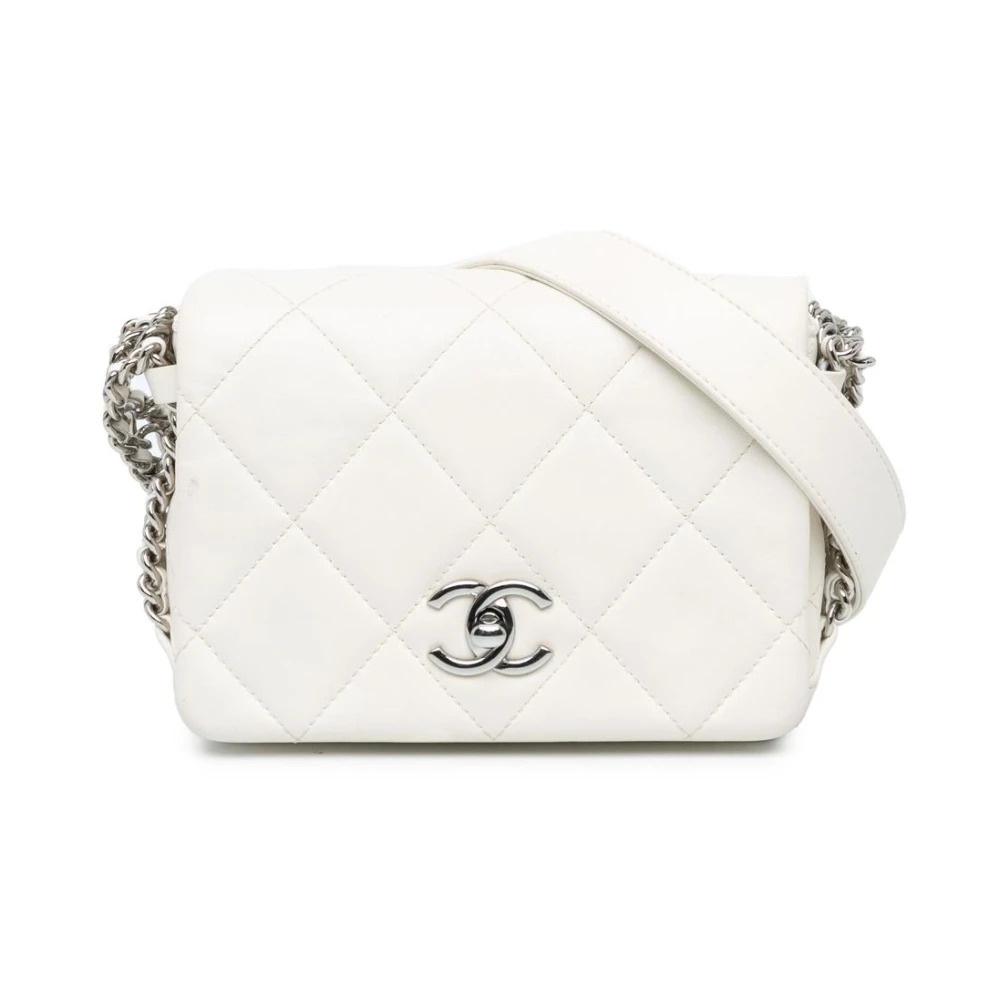 Chanel Vintage Women's White Pre-Owned Chanel 19 Belt Bag