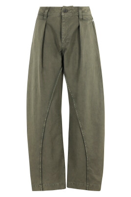 pantalon-olive-twisted-seam