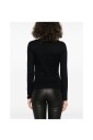 haut-noir-a-encolure-bateau-et-poignets-evases