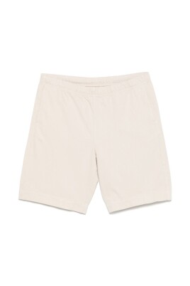 white-bermuda-shorts-stylish-ss25