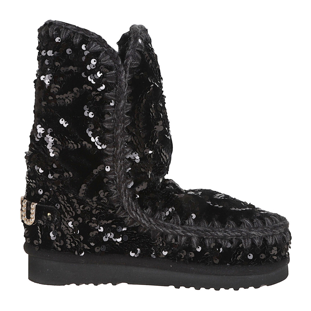 Shop fashion from Mou