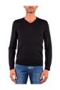 pull-classique-col-en-v-en-bleu-fonce