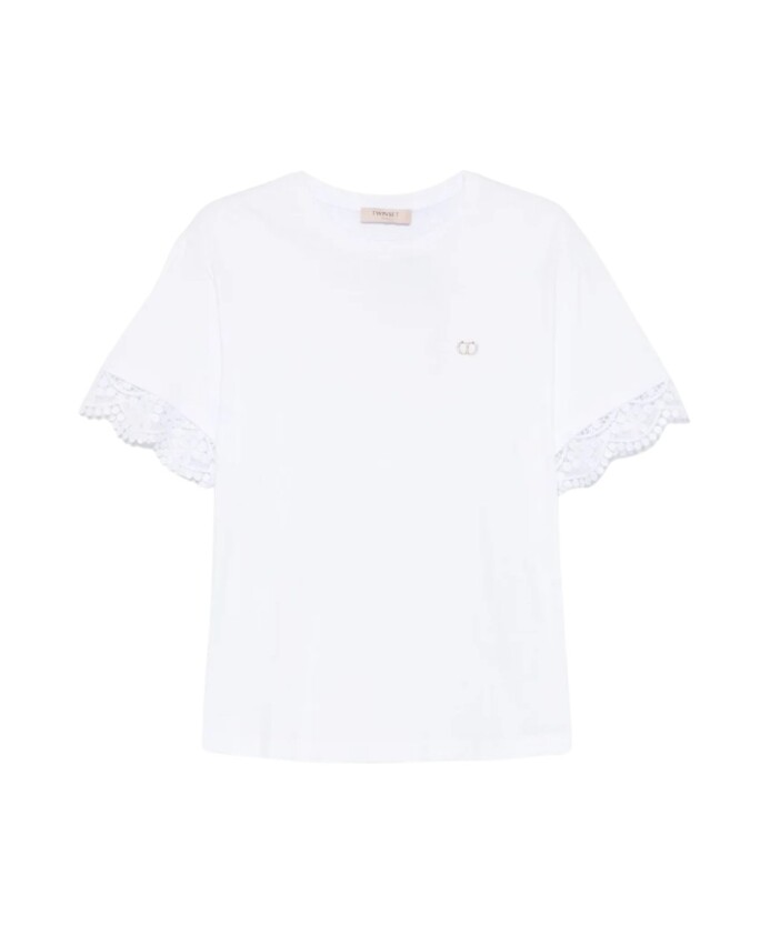 white-cotton-t-shirt-with-macrame