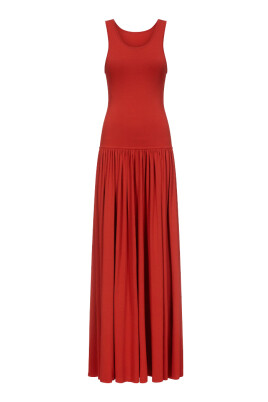 red-knit-dress-for-seasonal-wear