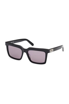 lunettes-de-soleil-carrees-au-design-audacieux