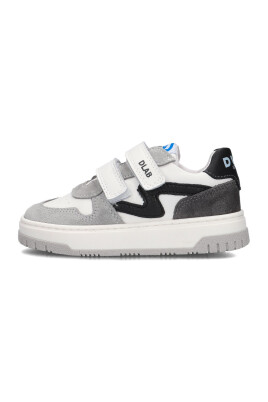 jongens-sneakers-avontuur-stijl