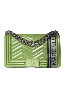 sac-matelasse-en-cuir-avec-chaine