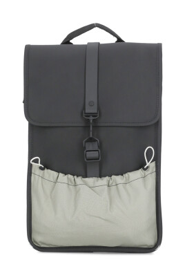 sac-a-dos-noir-impermeable-avec-plusieurs-poches