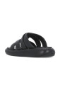 zwarte-leren-sandalen-met-verhoogde-zool