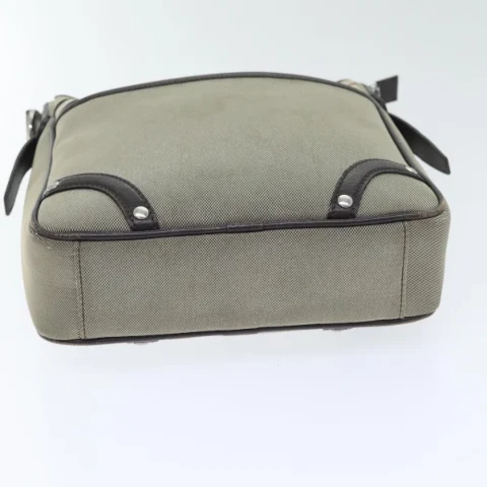 Burberry Vintage Pre-owned Nylon shoulder-bags Gray Dames