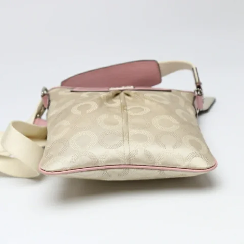 Coach Pre-owned Leather shoulder-bags Pink Dames