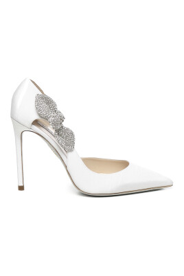 white-heeled-sandals