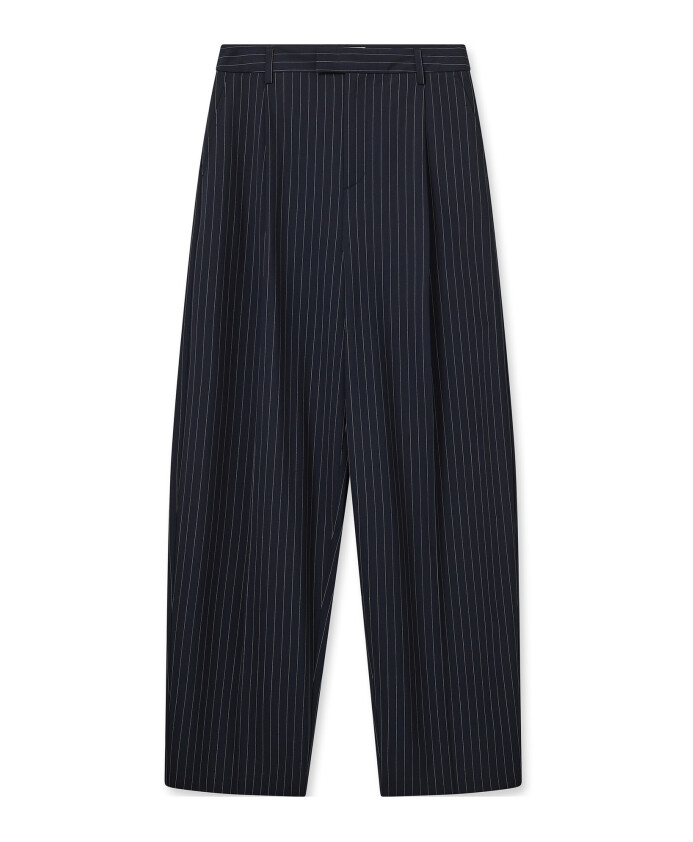 pantalon-a-rayures-doux-et-elegant