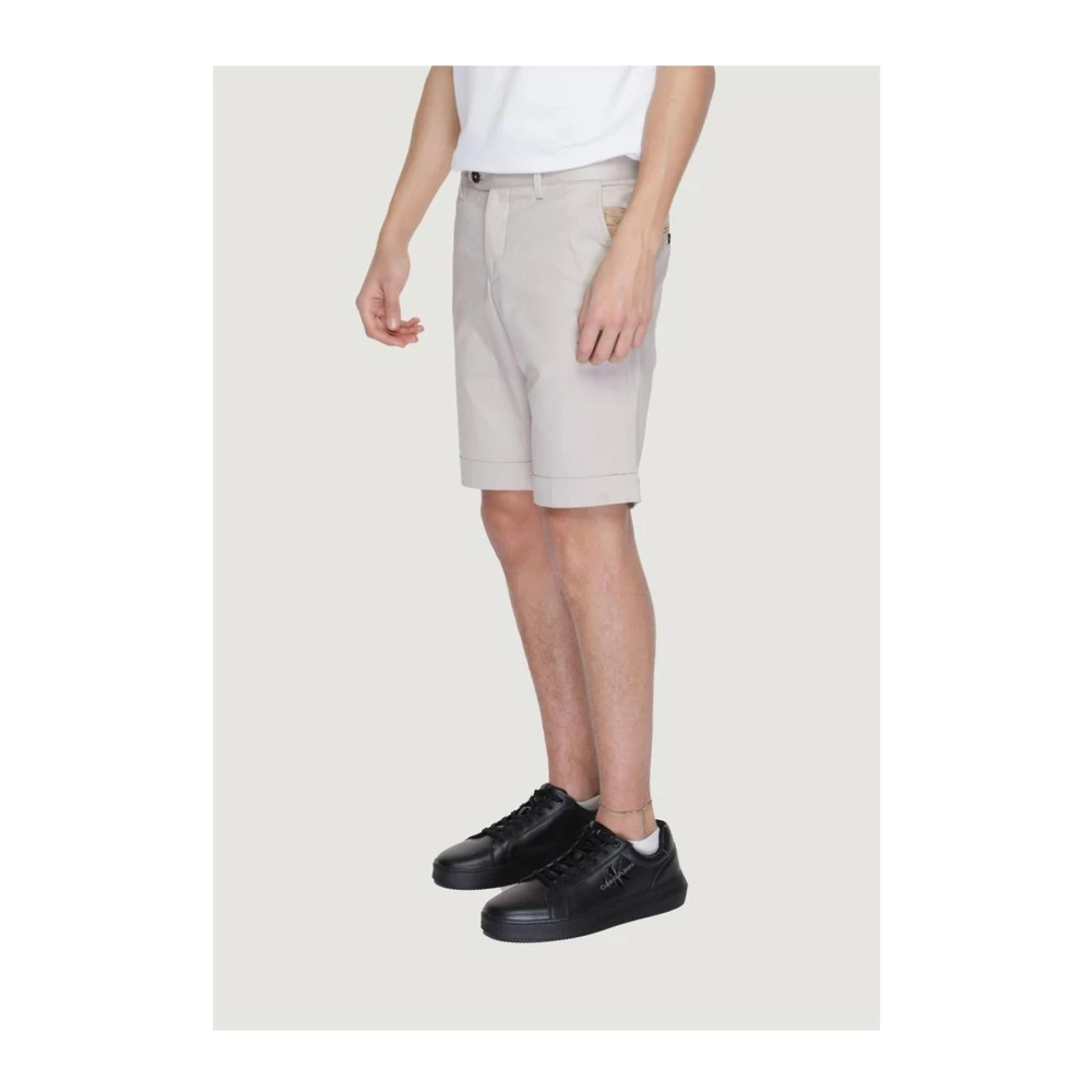 Alviero Martini 1a Classe Katoenen Bermuda Shorts Lente Zomer Collectie Beige Heren
