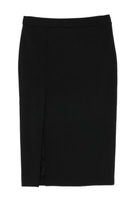 black-skirt-aw25