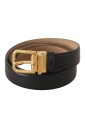 elegante-ceinture-en-cuir-noir-avec-boucle-gravee
