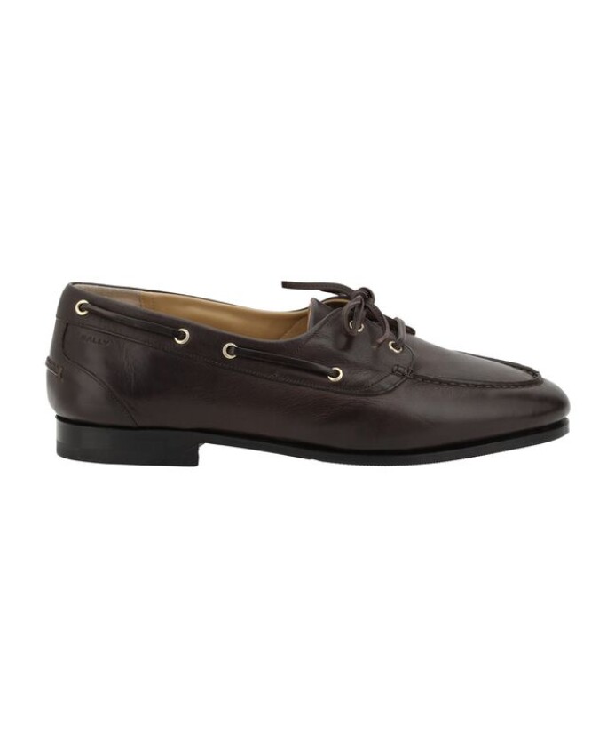 leather-loafers-with-boat-inspired-design