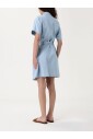 robe-midi-elegante-avec-imprime-subtil