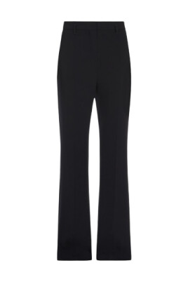 flared-black-trousers-with-70s-style