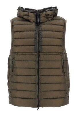 quilted-goggle-vest