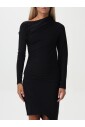 robe-mini-noire-drapee-en-maille