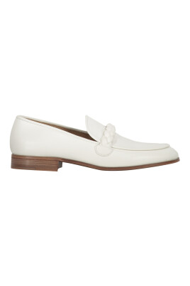 leather-loafers-almond-toe-style
