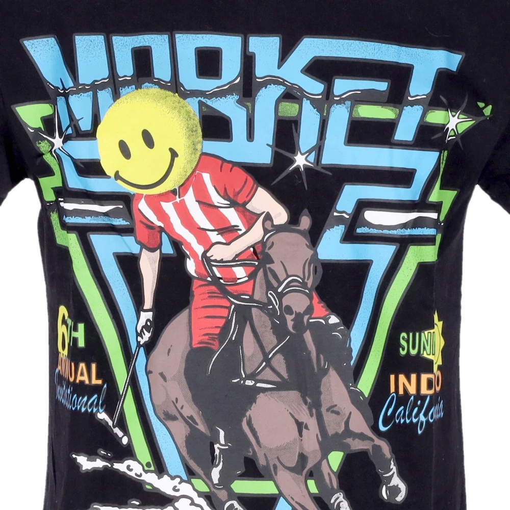Market Horserace Print Polo Tee Black Heren