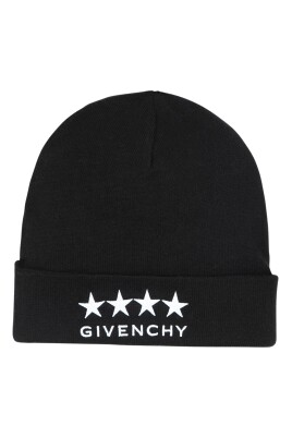 knitted-beanie-hat-with-stars