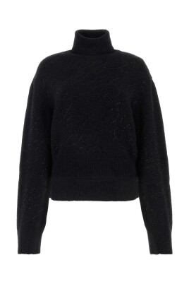 black-alpaca-blend-turtleneck-stylish-model