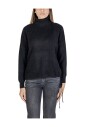 pull-noir-en-tricot-collection-automne-hiver