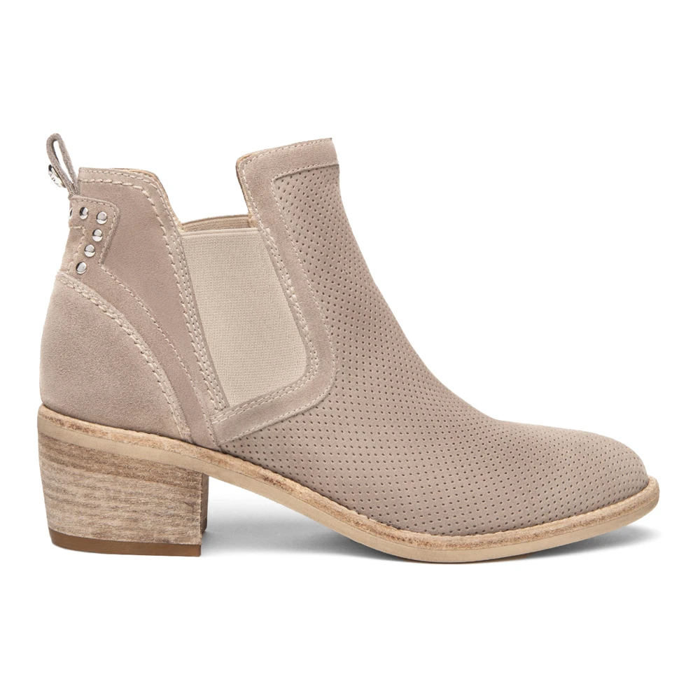 Shoes > Boots > Heeled Boots - - Nerogiardini - Modalova